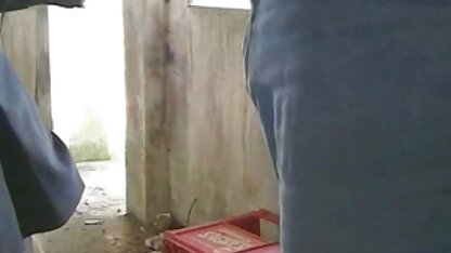 این زن به دانلود داستان سکسی با عکس من گفت چگونه می خواهد با دستکش دست خود را اغوا کند