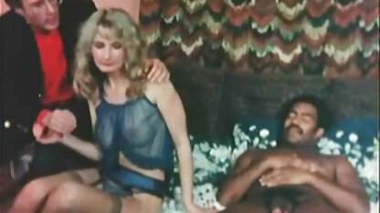 آلیس با پشتکار و زحمت سرویس را داستان سكسي كس و كير به دوست پسرش می خورد